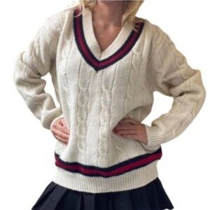 Brandy Melville woman’s Classic Cable Knit V-Neck Sweater